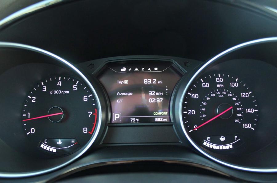  Kia Sedona SXL 2015 года  (фото 64 из 75)